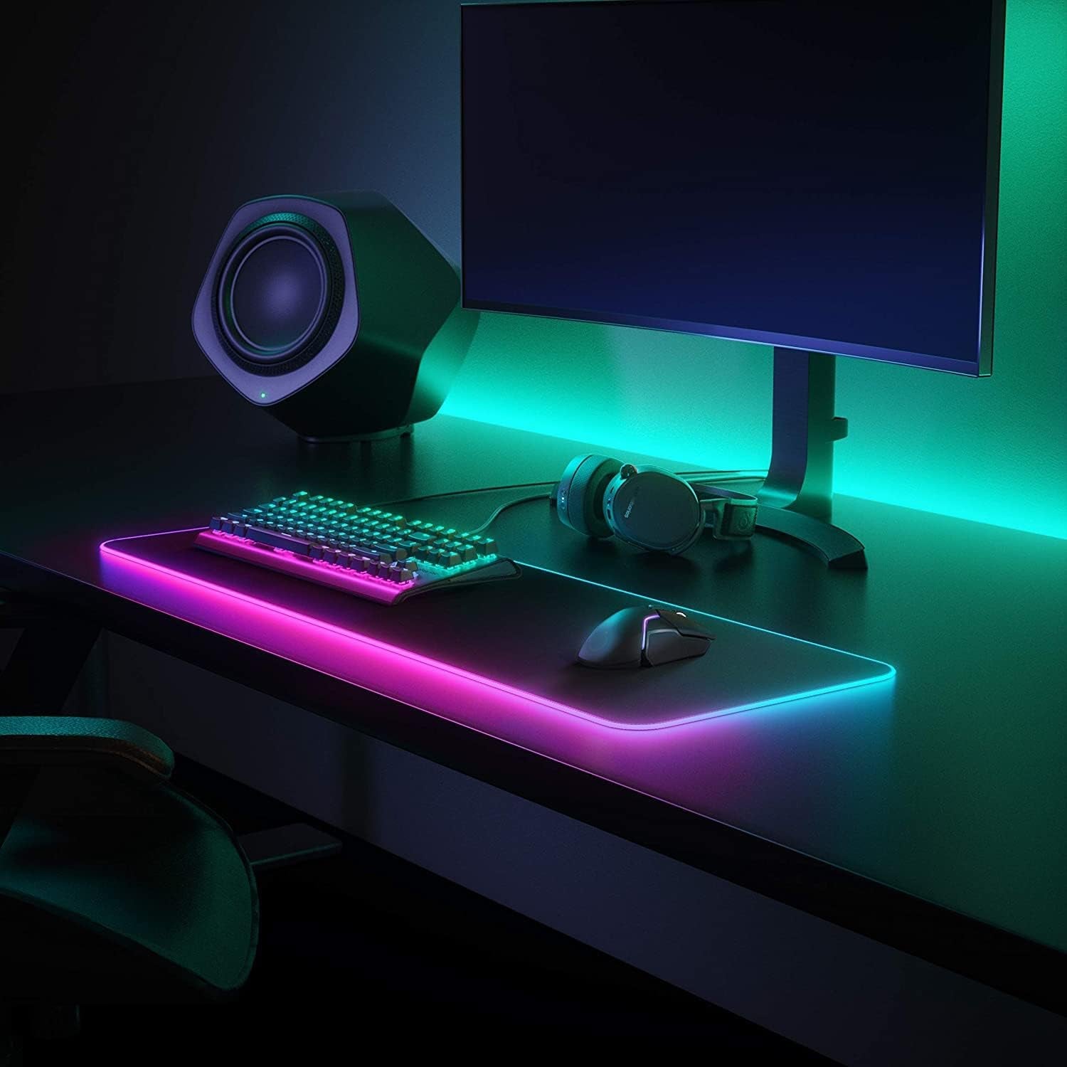 Alfombrilla Ratón RGB, Tapete De Juego Extra Grande, Alfombrilla Raton XXL LED 13 Efectos De Iluminación, Alfombrilla Ratón Gaming Para Gamers, PC Y Portátil (800×300×4Mm)